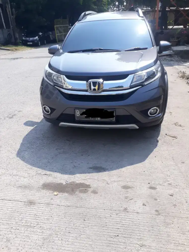 Mobil Honda BRV 1.5 E AT 2016 mulus pribadi siap pakai