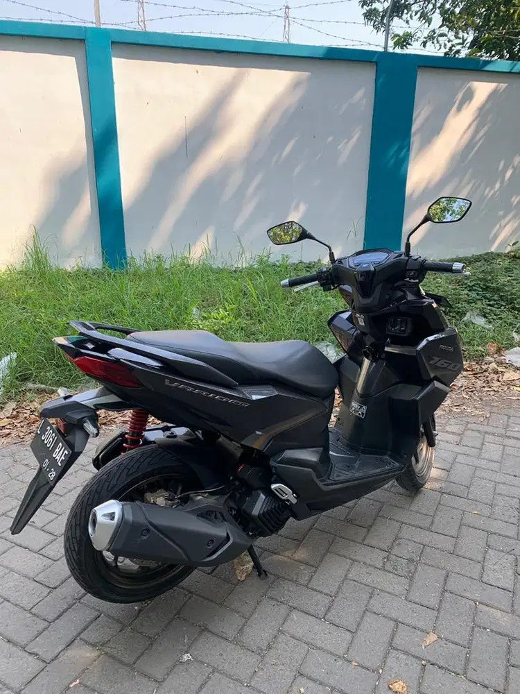 Honda Vario 160cc ABS (Hitam)