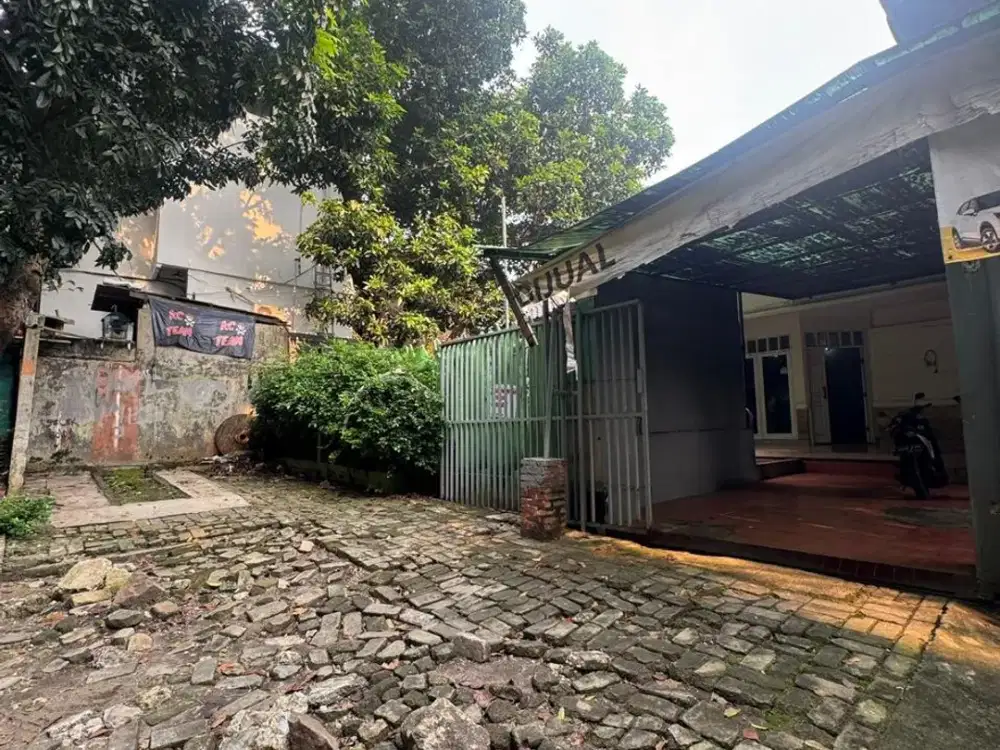 DIJUAL RUMAH TUA STRATEGIS DI JAGAKARSA – JAKARTA SELATAN