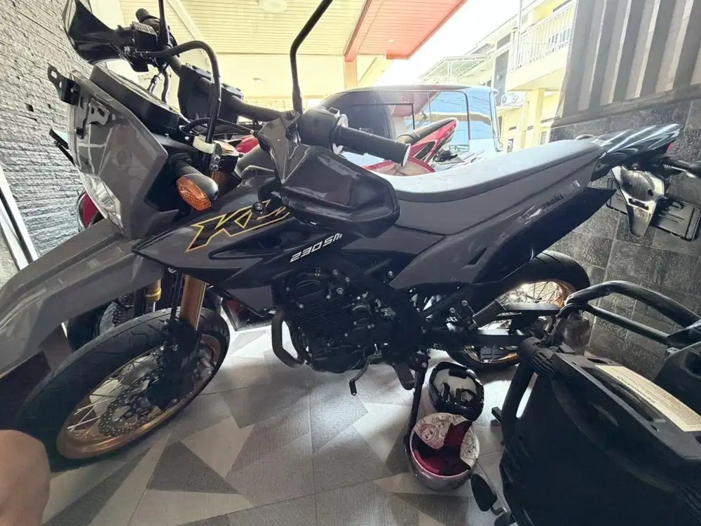 Kawasaki KLX 230 SM new KM 200