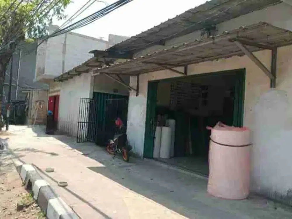 ruko pinggir jalan raya penggilingan cakung jakarta timur