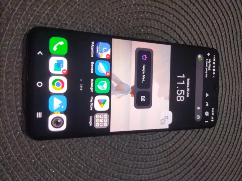 Vivo V29e ram : 8/256, msh spt baru, ORI,no minus ,& blm prnh  service