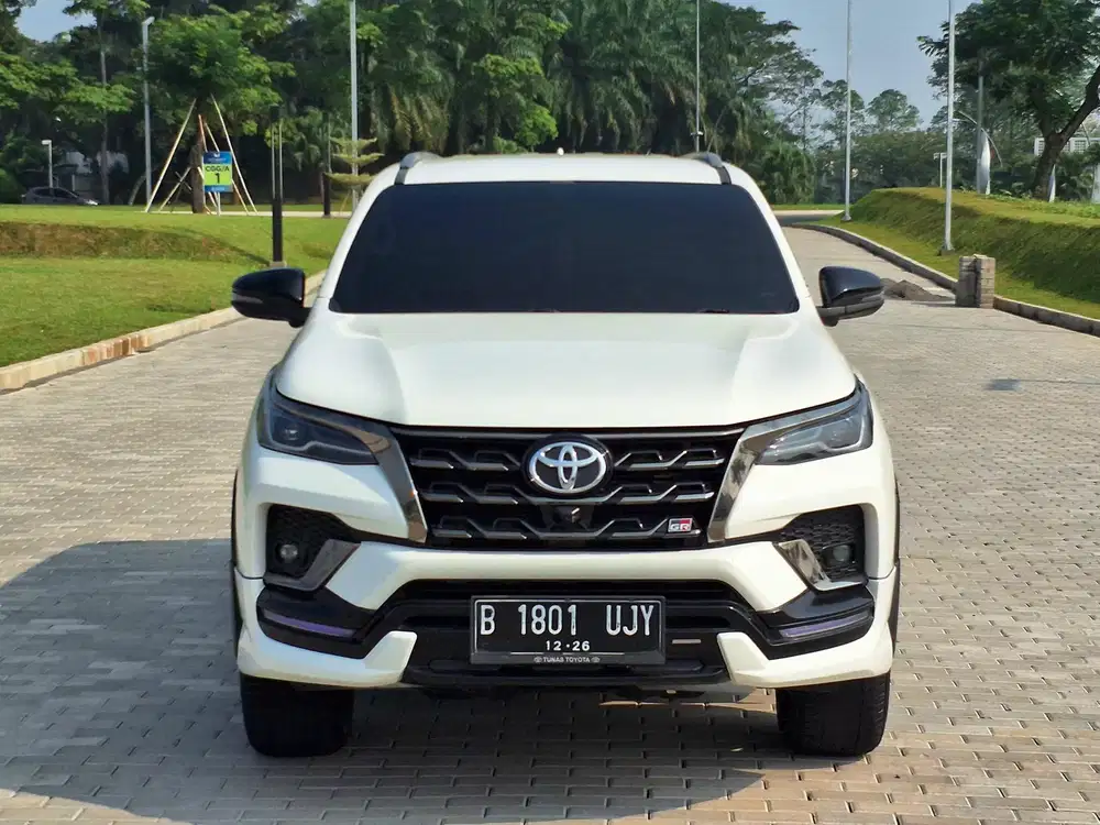 Toyota Fortuner VRZ GR Sport 2.4 Automatic 2021