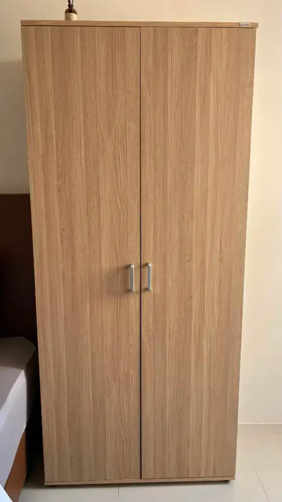 Dijual Lemari Kabinet Baru Merk Informa