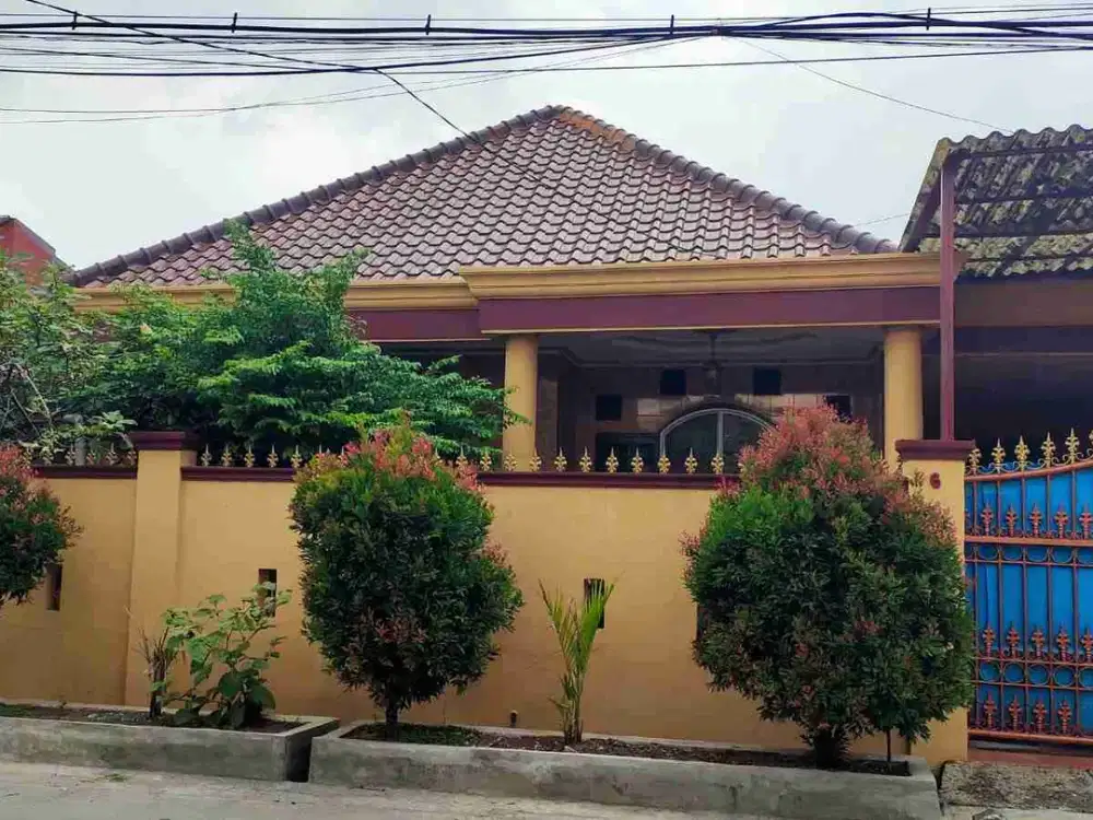Rumah Dengan 5 Kamar Kost Siap Huni Cepattt!!