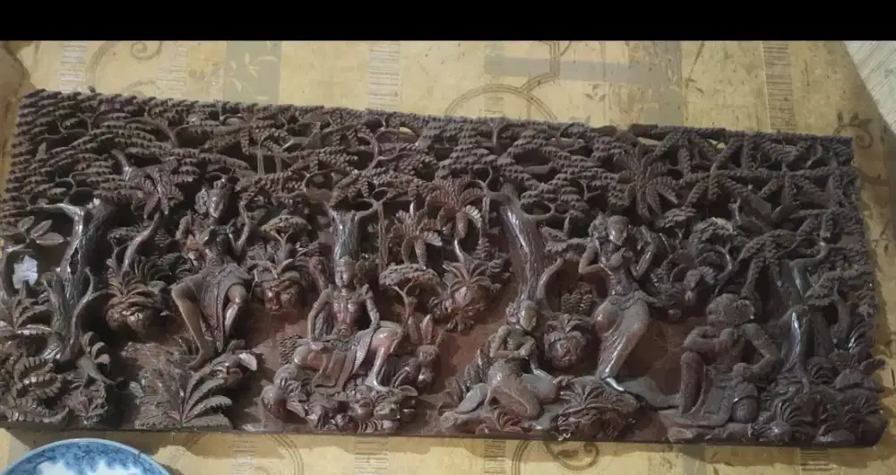 BU. 2 bh ukiran Bali