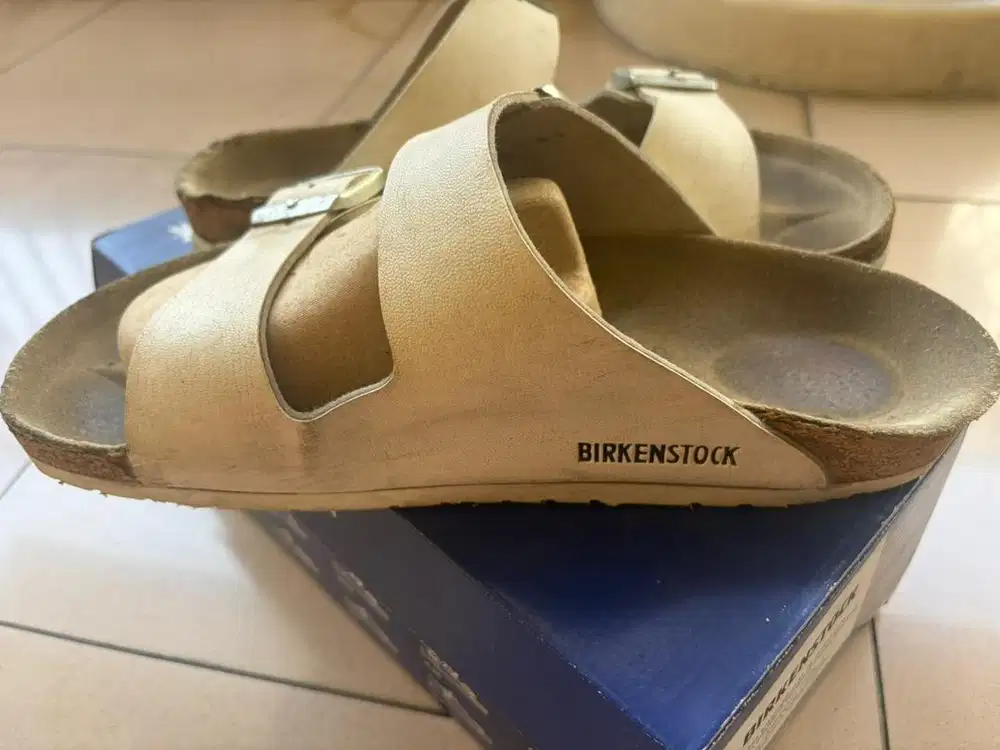 Birkenstock Putih White Arizona