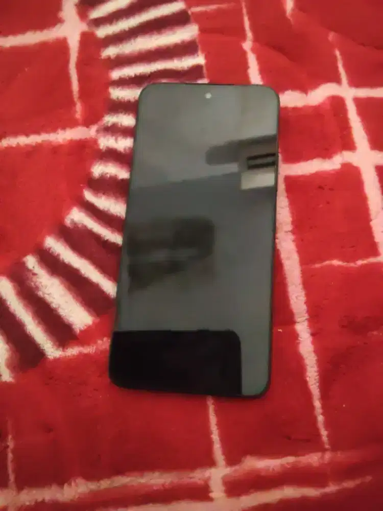 Xiaomi Redmi 15 (mulus seperti baru)