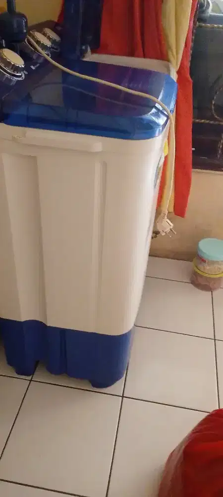 Dijual msin cuci merk aqua