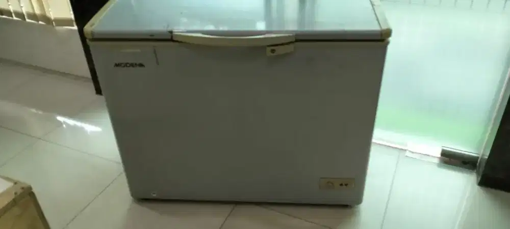 Modena Chest Freezer 205 liter