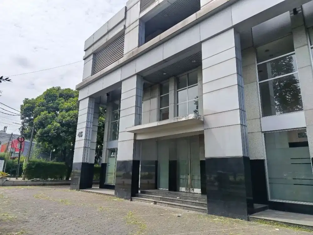 Sewa Gedung Untuk  Perkantoran / Sekolah Lokasi Pusat Kota Bandung Lokasi Strategis