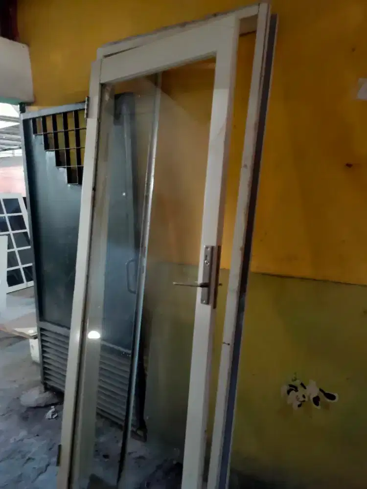 DIJUAL DAUN PINTU ALLUMINIUM+KACA