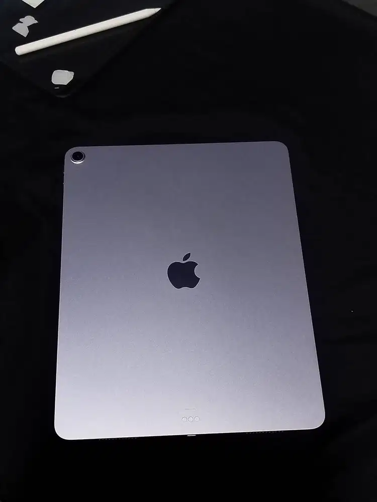 Ipad Air M3 13 inch 128gb garansi blibli panjang sampai april 2027