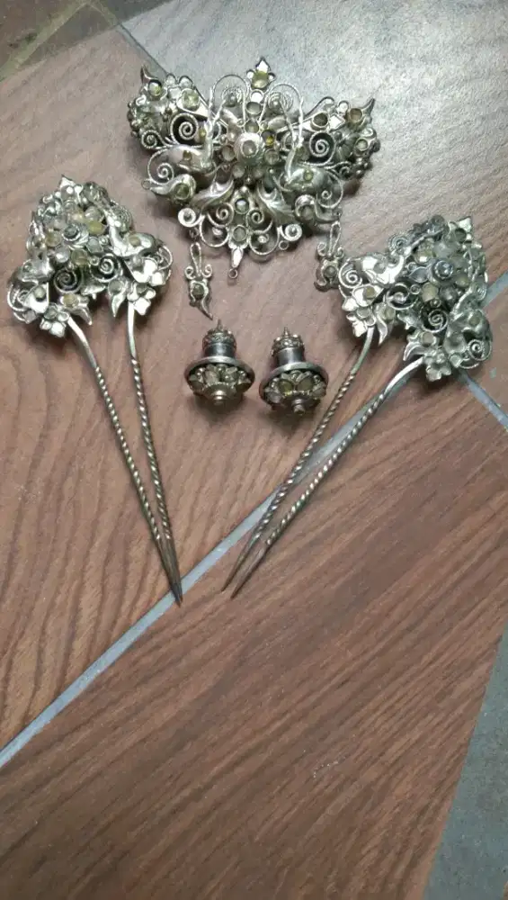 set aksesoris jadul