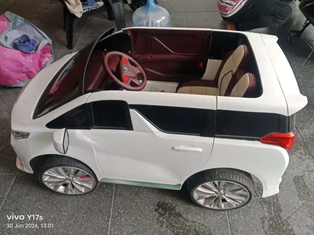 Mobil mobilan aki anak alphard putih normal sayang anak