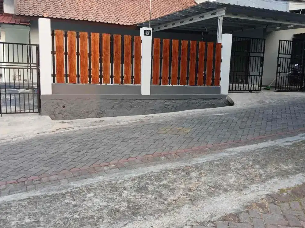 DISEWAKAN RUMAH DI JATINGALEH
SEMARANG