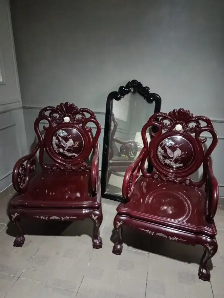Kursi hongkong Kerang Mutiara Asli (Kayu Tua Mewah)