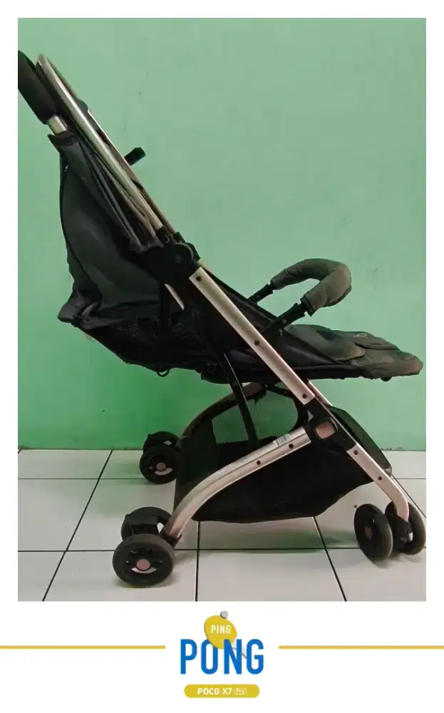 Stroller bayi bekas