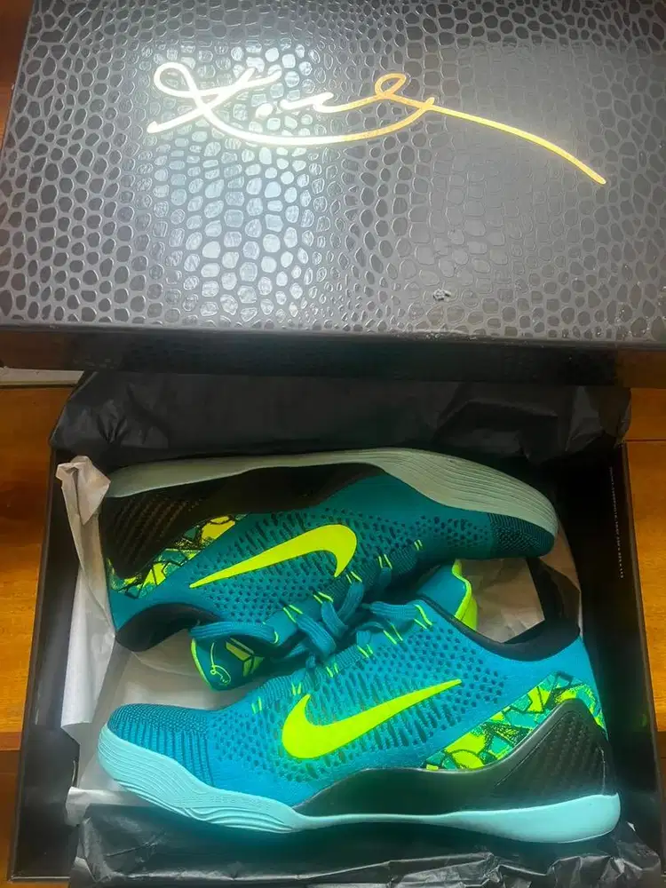 Sepatu Basket Nike