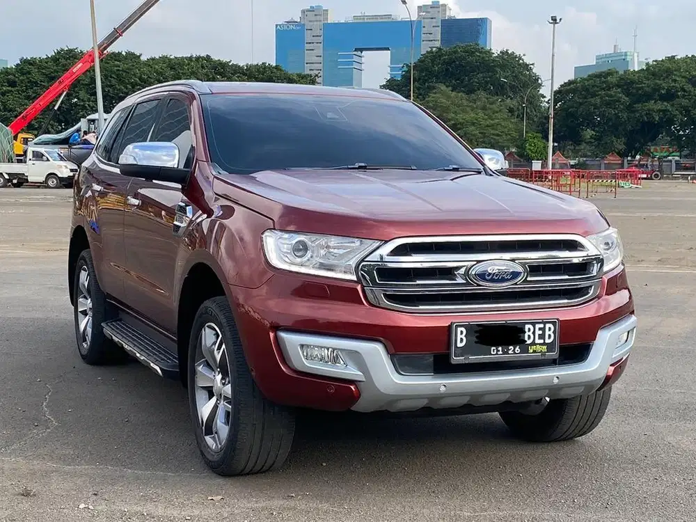 FORD EVEREST TITANIUM 2.2L AT 2015