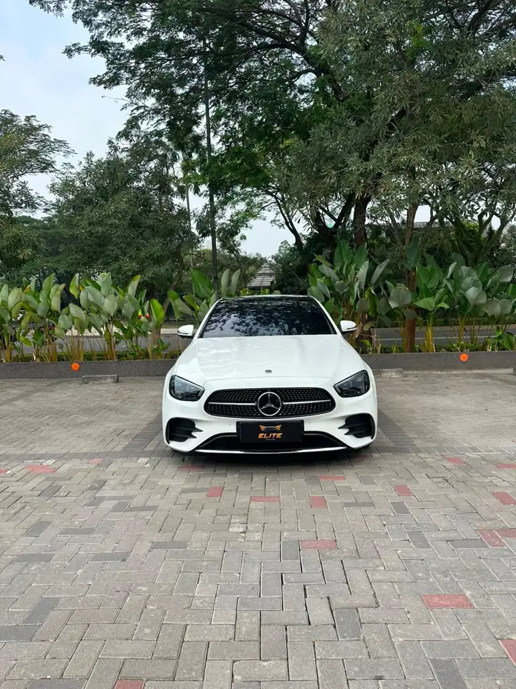 Mercedes Benz E300 AMG 2024 Bergaransi