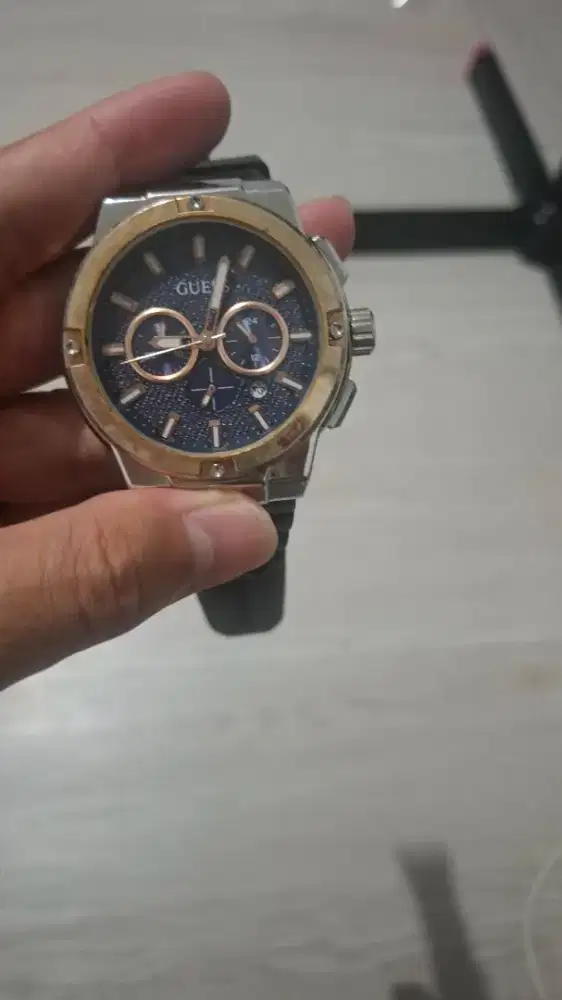 Dijual jam tangan bekas