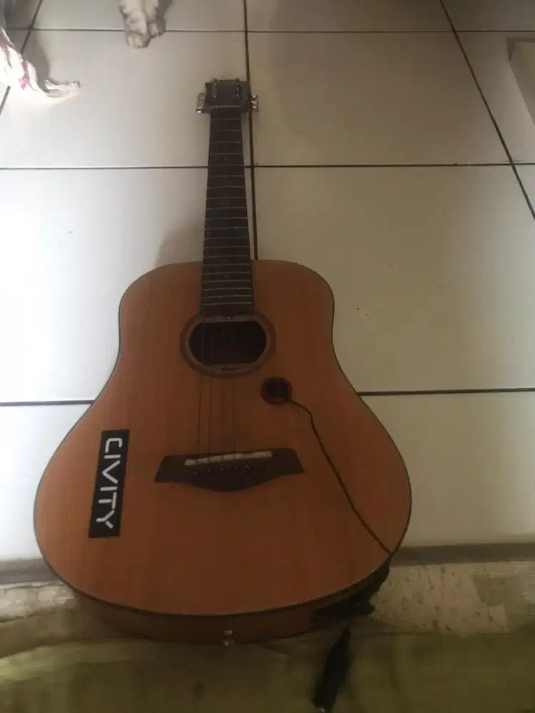 gitar bekas seperti baru