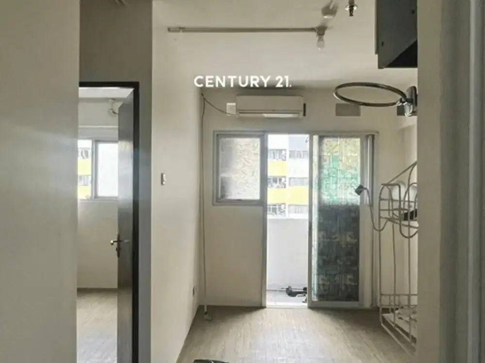 Murah! Apartemen Sentra Timur Tower Hijau Luas 36 m², 2BR, View Pool