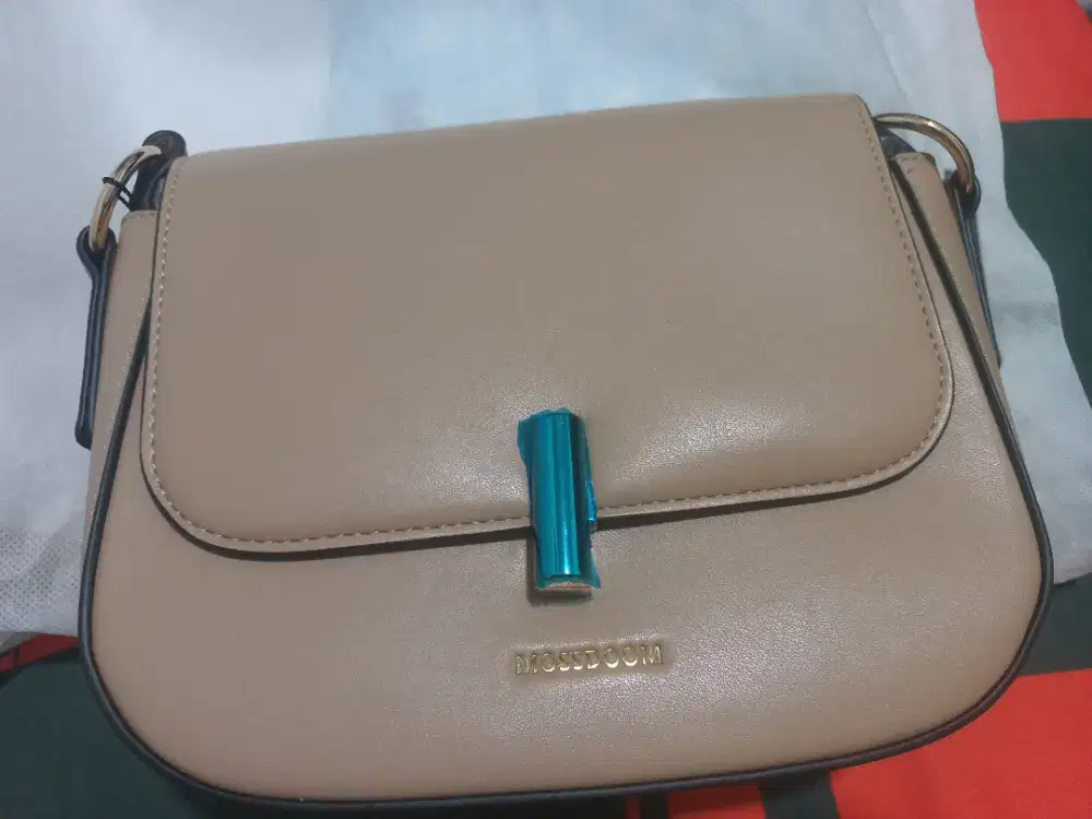 Tas mossdomm baru warna coklat muda