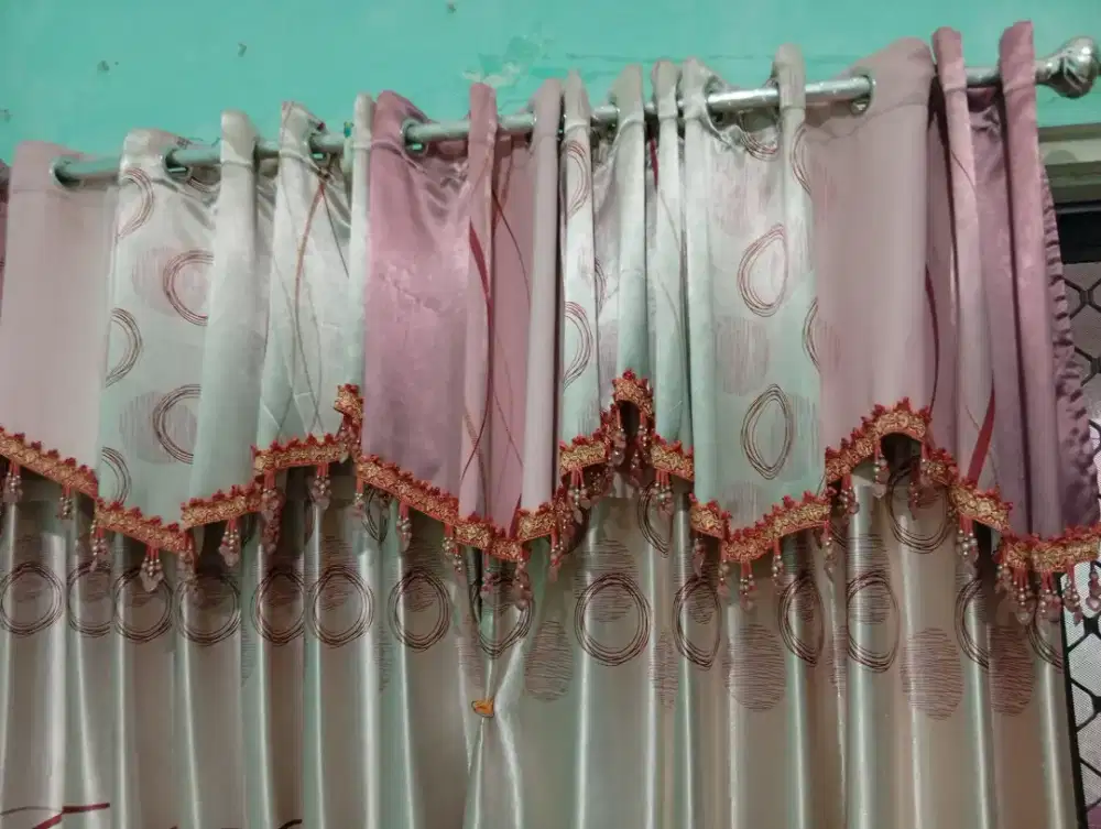 Dijual HORDEN Kordes satu set dengan lis atas dan smua lengkap KordeN