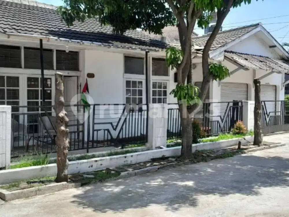 Rumah Bagus Siap Huni Hadap Selatan di Dalam Komplek Kopo, Dekat Akses Tol, Pusat Belanja, Rumah Sakit, di Kopo, Margahayu, Soekarno Hatta, Bandung Se