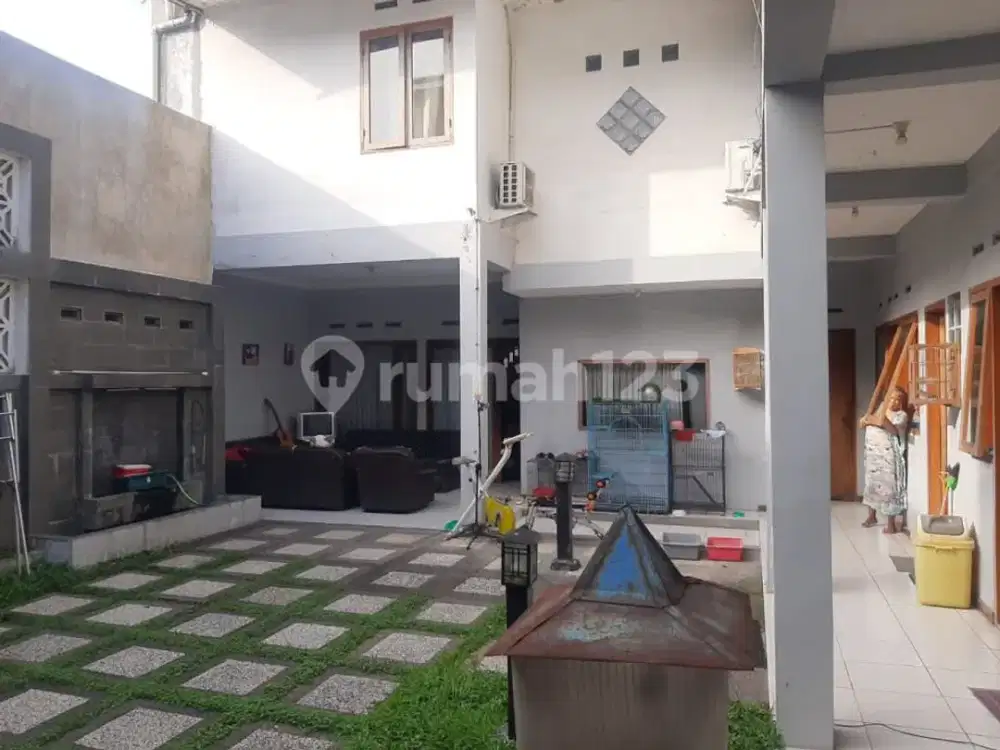 Rumah Bagus Siap Huni 2 Lantai Dalam Komplek Batu Indah, Akses 2Mobil, Dekat Tol Buah Batu, Tol Moh Toha, di Batununggal, Bkr, Buah Batu, Bandung Teng
