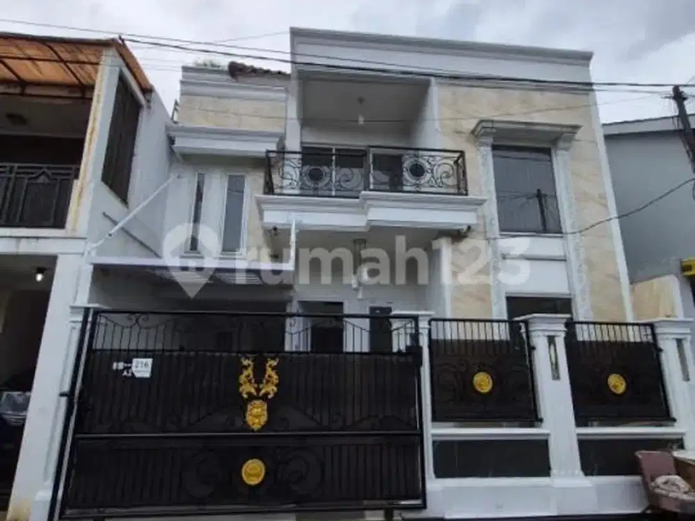 Rumah Bagus 2Lantai Siap Huni Dalam Komplek Margahayu, Dekat Rumah Sakit Al Islam, Pasar Gedebage, Summarecon Mall, Podomoro Park, di Margahayu, Soeka