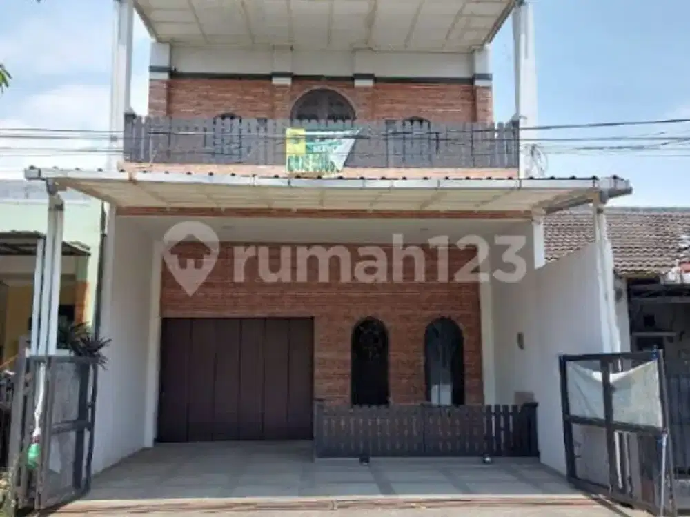 Rumah Bagus 2Lantai Siap Huni, Dalam Komplek Riung Bandung, Akses 2Mobil, Dekat Summarecon Mall, Rs Al Islam,Uin, Telkom, Al Ghifahri, di Soekarno Hat