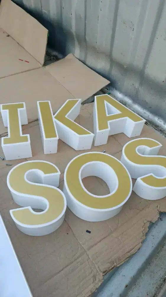 Huruf timbul akrilik led nyala sticker cutting logo & aneka neon box