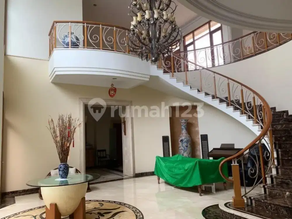 Rumah Mewah 2Lantai, Siap Huni Dalam Komplek Budi Indah, Dekat Kampus Upi, Unpar, Polban,Terminal Ledeng, Tempat Wisata Lembang, di Setiabudhi,Sarijad