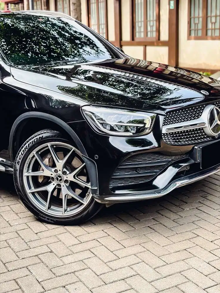 Mercedes-Benz GLC200 2021 Bensin