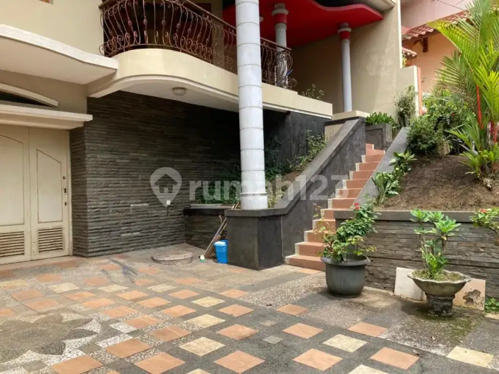 Rumah Villa 3Lantai Siap Huni Dalam Komplek, Lokasi Strategis Dekat Kampus Itb, Upi, Unikom, Unpar, di Geger Kalong,Setiabudhi, Sarijadi, Bandung Utar