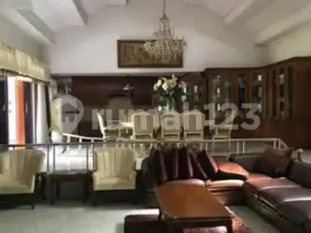 Rumah Bagus 2Lantai Siap Huni di Dalam Komplek Suryalaya, Dekat Tol Buah Batu, Griya Buah Batu, Podomoro Park, di Buah Batu, Bkr, Cijagra, Bandung Ten