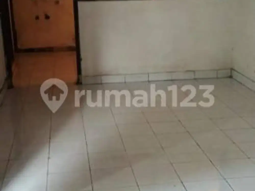 Rumah Bagus 2 Lantai, Siap Huni Strategis, Murah, Dekat Pusat Kota, Pusat Perbelanjaan, Sekolah, Universitas, Terminal Antapani, Antapani,Cisaranteun,
