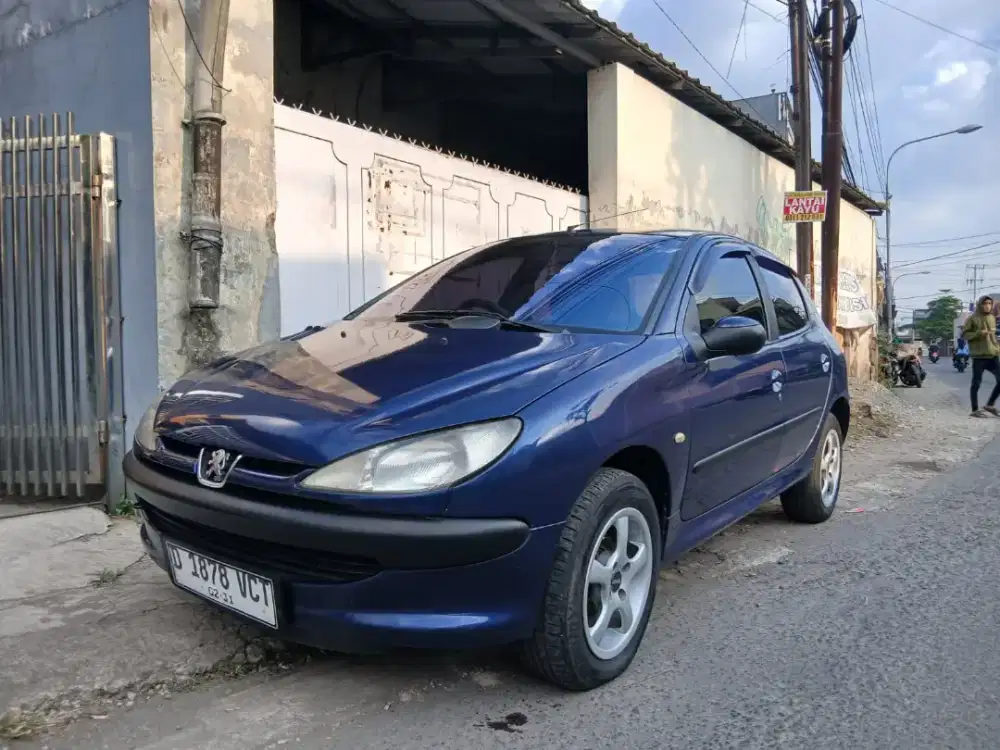 Peugeot 206 2002 M/T Cakep Kalcer Mulus Sehat Pajak Baru