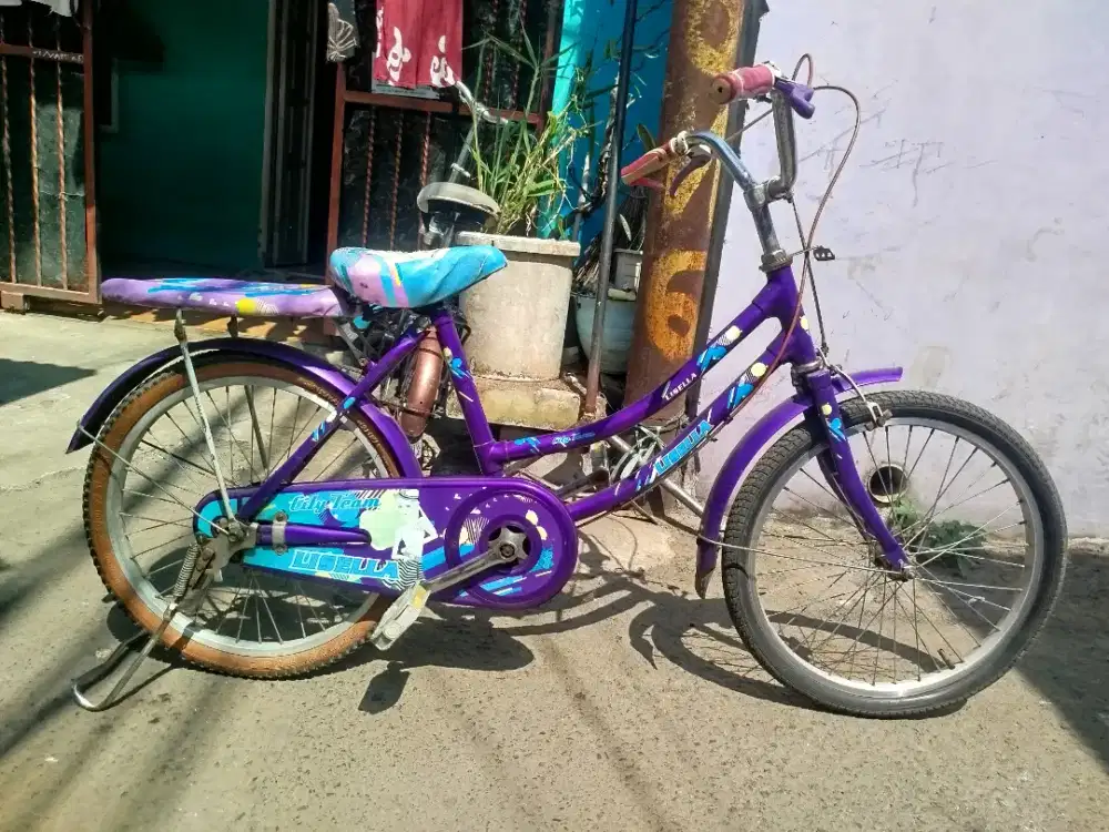Sepeda anak perempuan