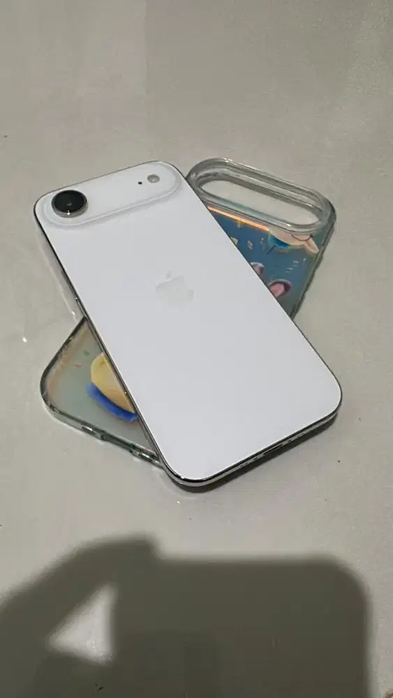 Iphone 17 Air 256gb iBox cloud white lengkap mulus like new