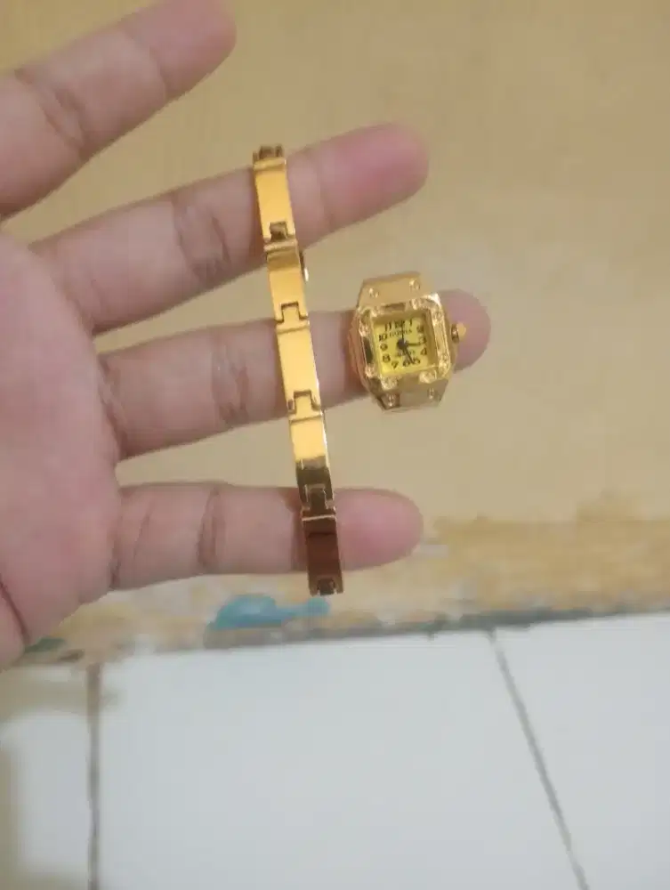 Jual gelang dan jam cincin hidup normal mulus dan mewah