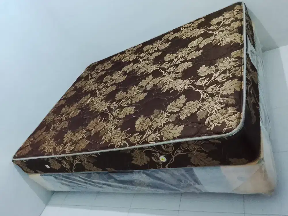 Central Spring Bed + Divan Uk. 160 x 200