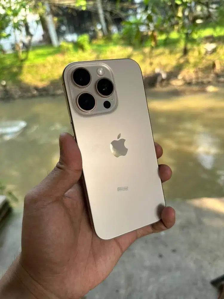 Iphone 16 pro 256gb iBox dessert fullset original like new
