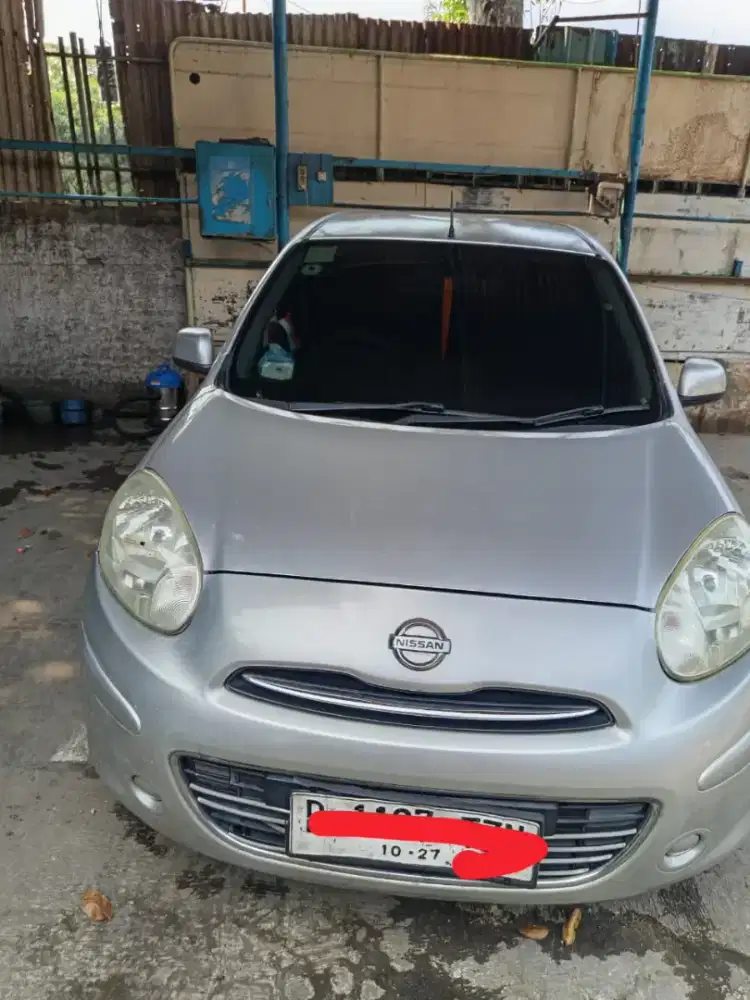 DIJUAL CEPAT MOBIL NISAN MARCH TAHUN 2012