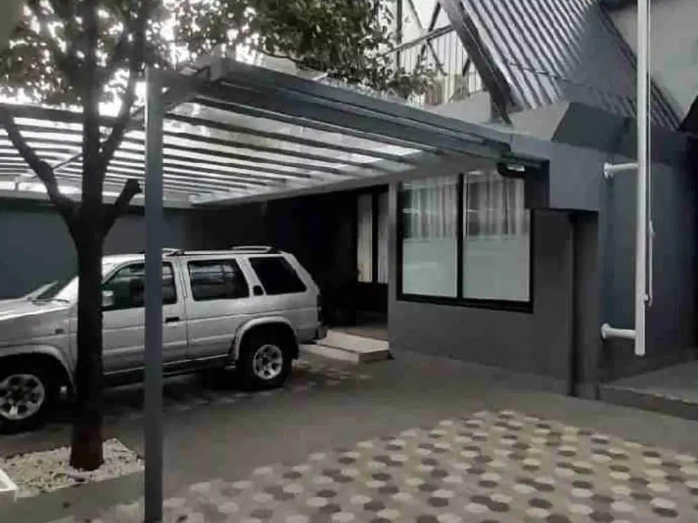 Dijual Cepat Rumah Modern Semi Furnish Lokasi Strategis dan Siap Huni