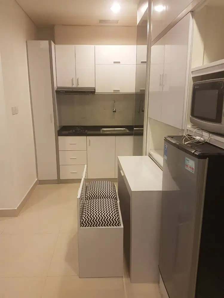 DISEWAKAN 2 BR APARTEMEN Capitol Park Residence SALEMBA