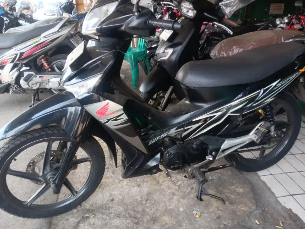 HONDASUPRA X 125 KARBU 2013 CW VELK REC DOBE DISC